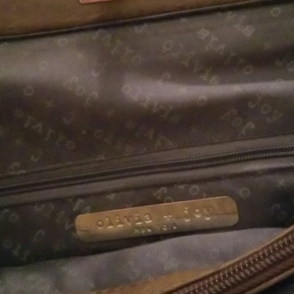 Olivia + Joy Tan Woven Bag - Picture 6 of 7